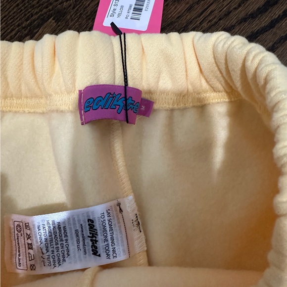 NWT Edikted yellow sweatpants - Picture 2 of 4